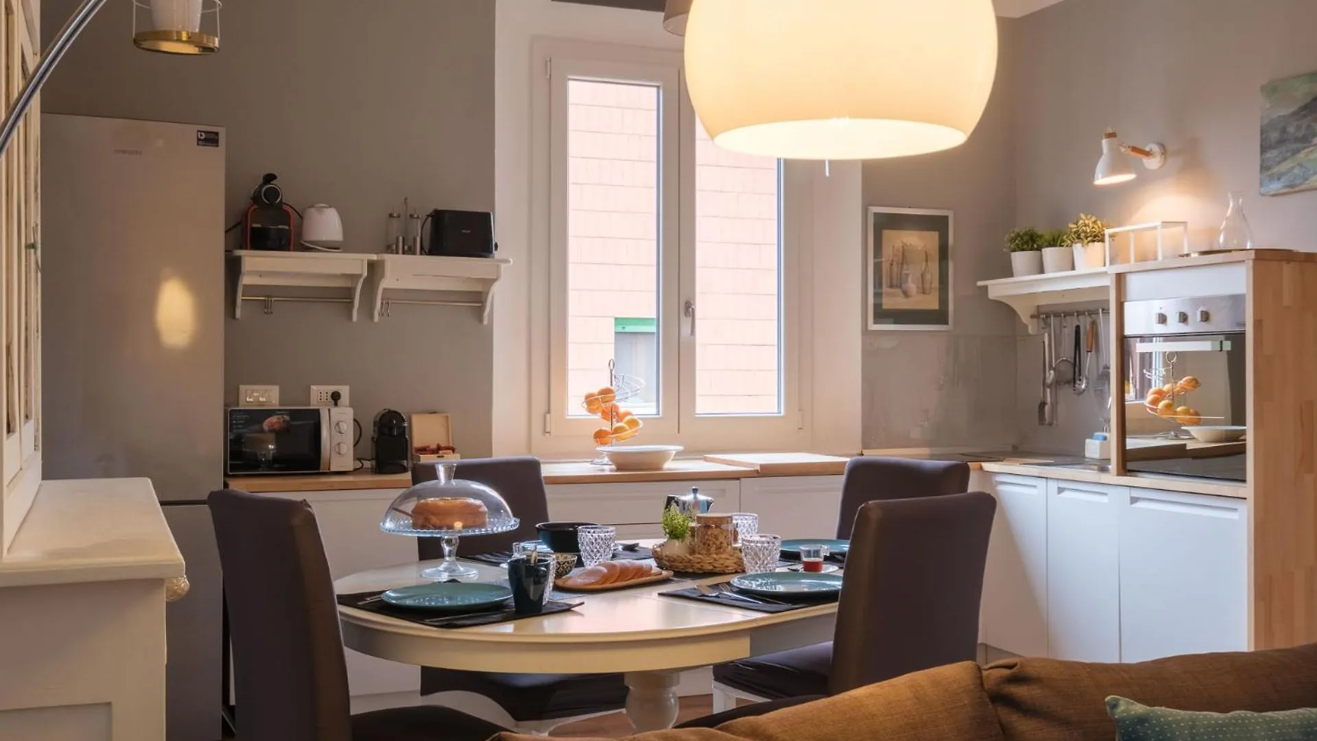 Elegance And Comfort In The Heart Of Bologna Lägenhet